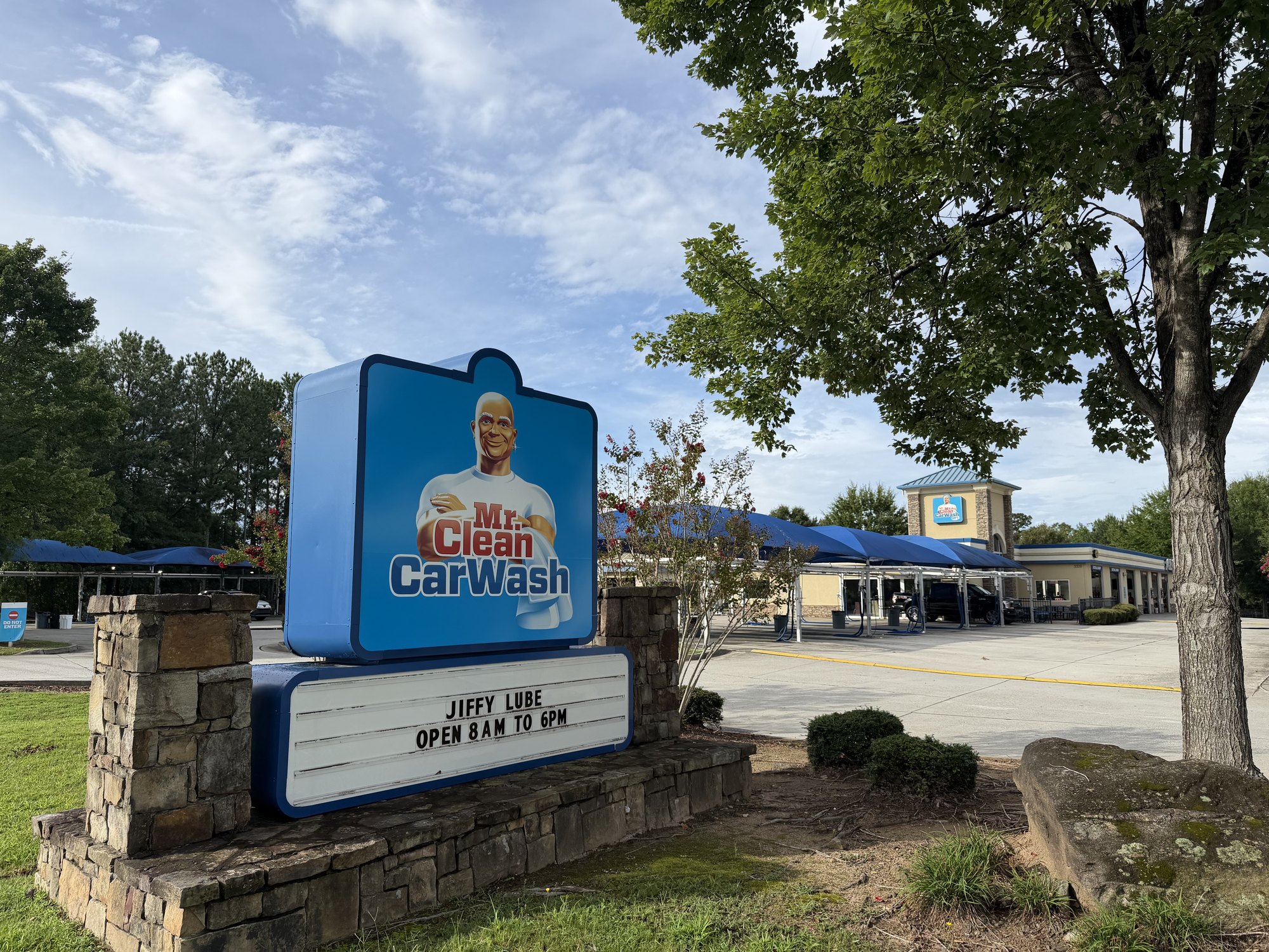 Mr. Clean Car Wash in Cumming, GA