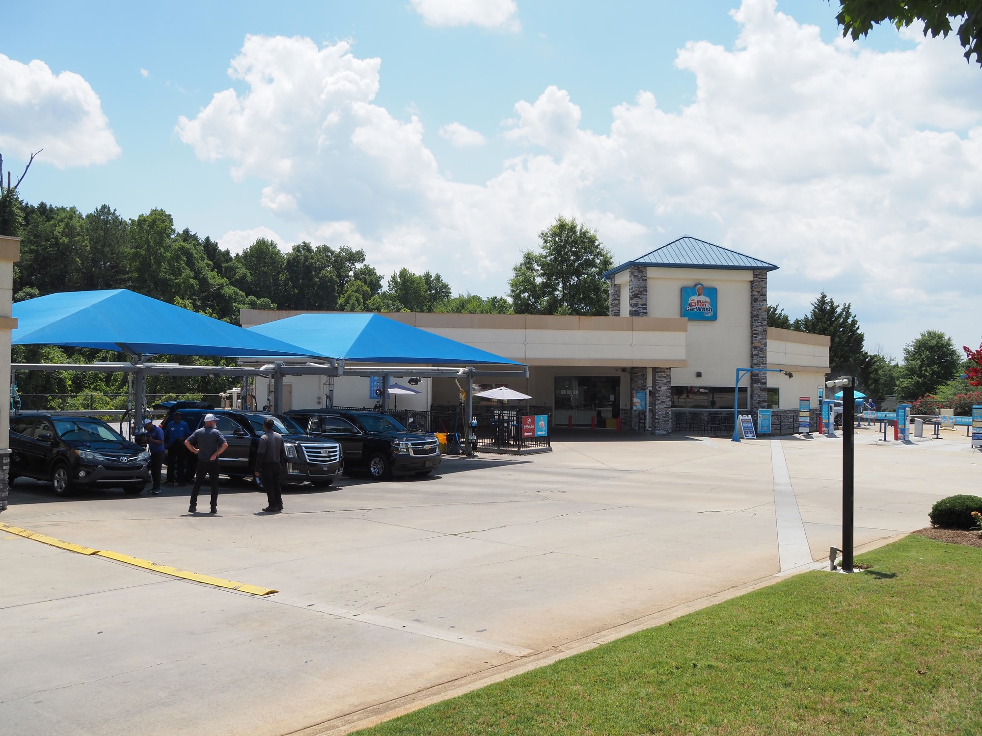 Mr. Clean Car Wash in Lawrenceville, GA