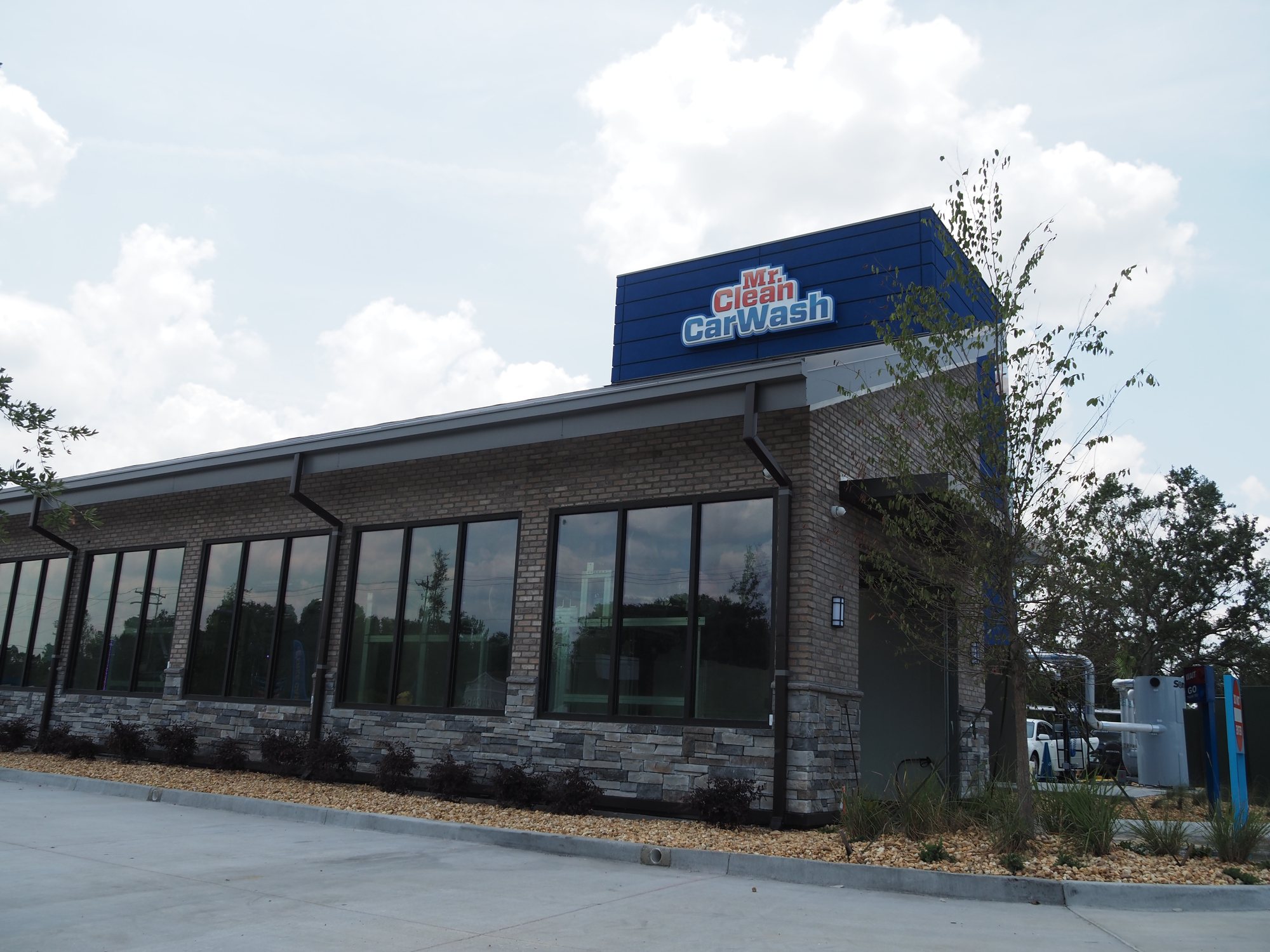 Mr. Clean Car Wash in Orange Park, FL